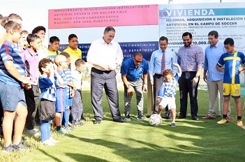 Foto Anuncian Mejoras por Más de 800 Mil dólares a Campo de Fútbol en Residencial Juan César Cordero Dávila, Quintana</a></h2>