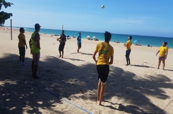 Foto Inician Preparativos para Torneo Volleyball Playero entre Residentes</a></h2>